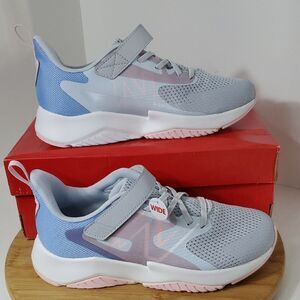 New Balance Rave Run v2 Blue Grey Kids Size 7W NIB